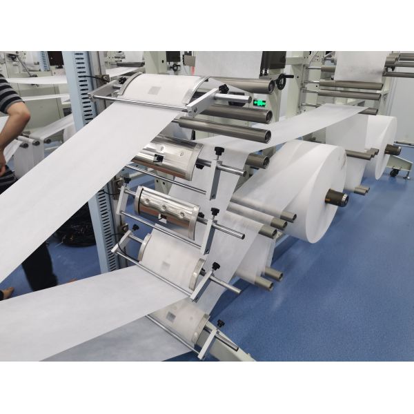 100pcs/min Medical Surgical KN95 Mask Making Machine