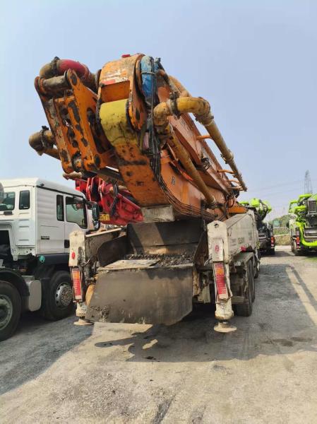 2013 Zoomlion Second Hand Concrete Pump 56 Meter With Scania