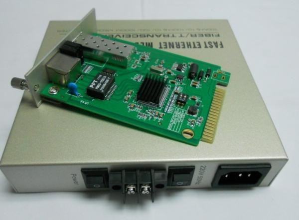 Network SFP Gigabit Fiber Optic Media Converter With LFP Dual Power Supply 220VAC