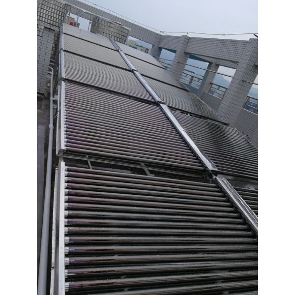 Solar Thermal Heat Pipe Vacuum Tube Solar Collector High Efficiency OEM Service