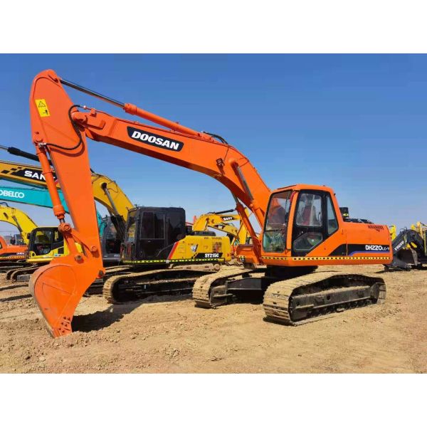 Excavador 22 Ton ISUZU Engine de la mano de Doosan DH220-7 2do