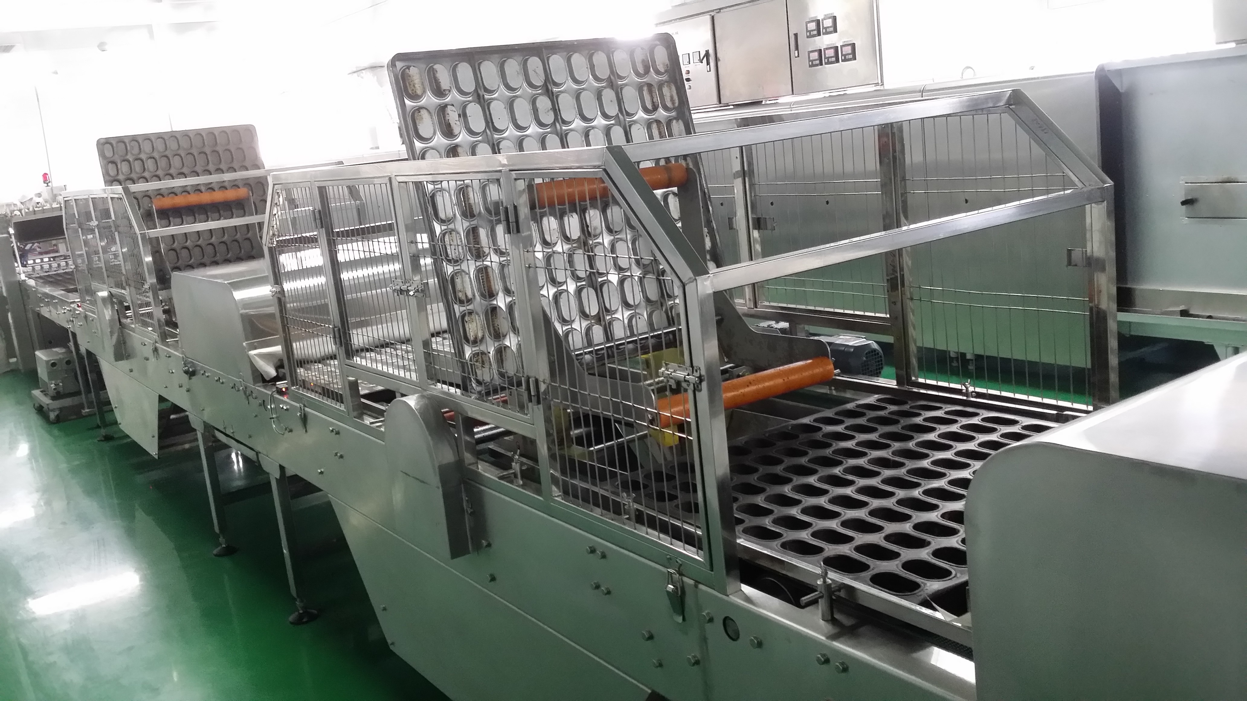 Производственная линия торта впрыски сливк мотора 220V ABB автоматическая