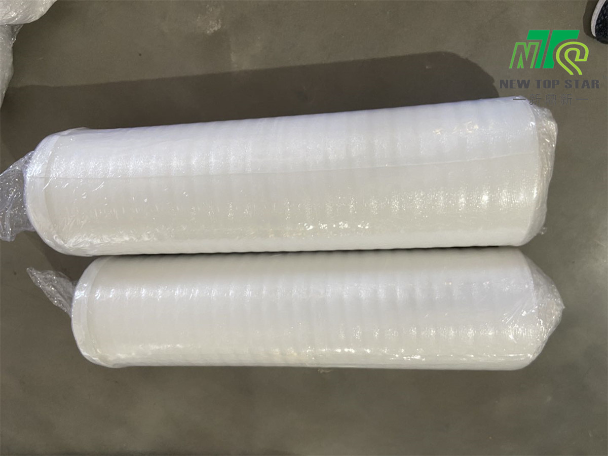Слоистая пена положила уменьшение в основу шума 20KG/M3 крена EPE 2mm