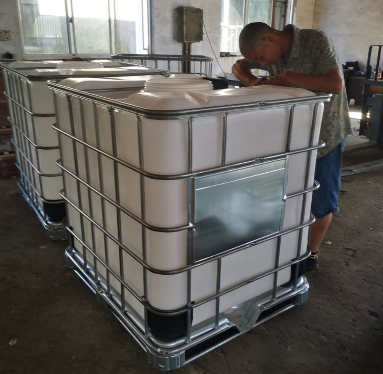 Water Treatment Alumina Emulsion Flocculant Red Mud Sedimentation Polyacrylamide Emulsion