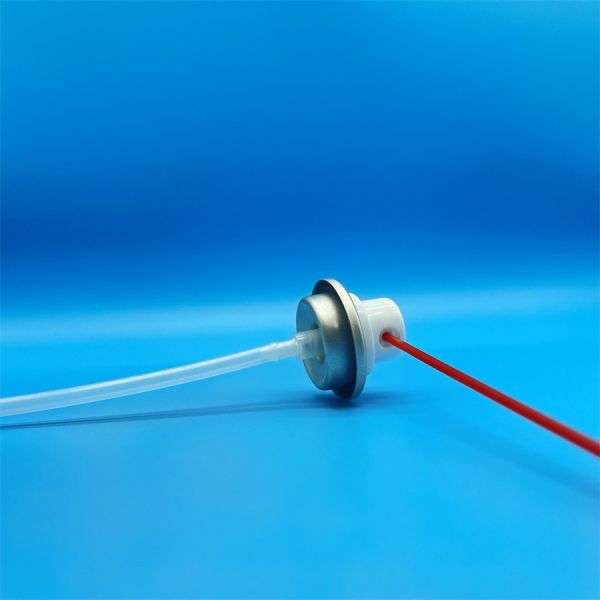 Vanne de lubrification WD-40 cryo-tolérante pour fermes de congélation, entreposage frigorifique et environnements en dessous de zéro.