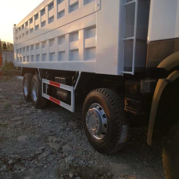                  Used 2018 Sinotruk HOWO 12 Tires Dump Truck, HOWO 30 Ton Dump Truck 375HP on Promotion             