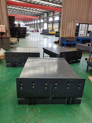 Hydraulic Loading Dock Leveler With Roll Off Stop Lip 120mm Safety Barrier.