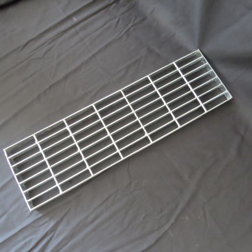 Silver White T1 - T4 Steel Grate Stair Treads Customized