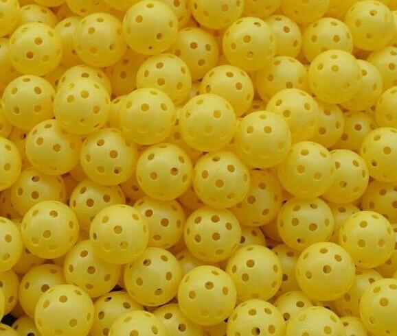 hollow practice golf ball ， hole hole plastic golf ball ， golf ball , golf balls ,  golf practice ball