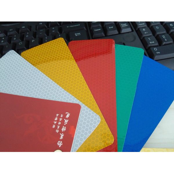 Покрывать ранга высокой интенсивности сота ЛЮБИМЦА отражательный