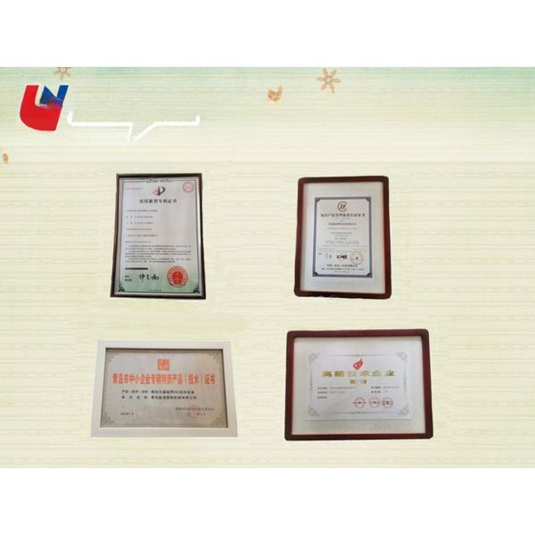 Ligne de production de géocellés compétitive avec perforation en ligne et machine de soudage par ultrasons