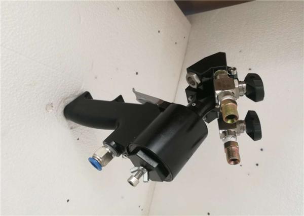 Double Piston Polyurea Spray Gun Small Size With Manual Switch Valve