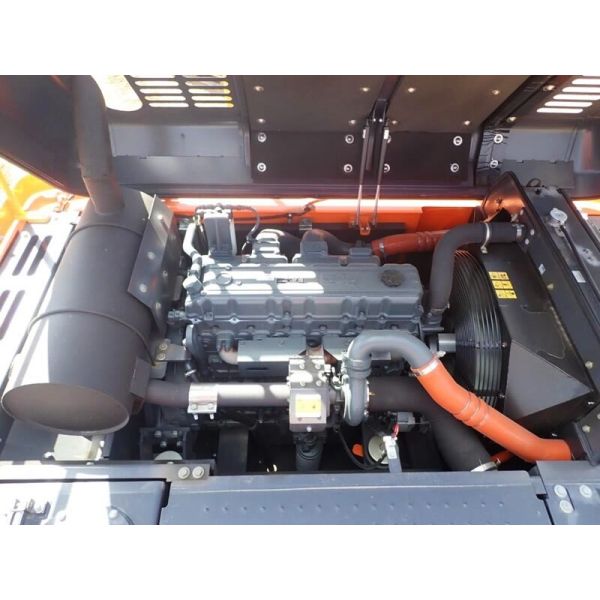 Japan Used Doosan DX300LC Excavator with 2.9TON Operating Weight and Original Cylinder