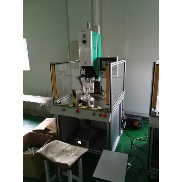 4200W High Power Ultrasonic Plastic Welding Machine Longitudinal Vibrations Activates