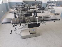 250 kg de charge Table de chirurgie manuelle, Table d' opération de chirurgie hospitalière Faible entretien