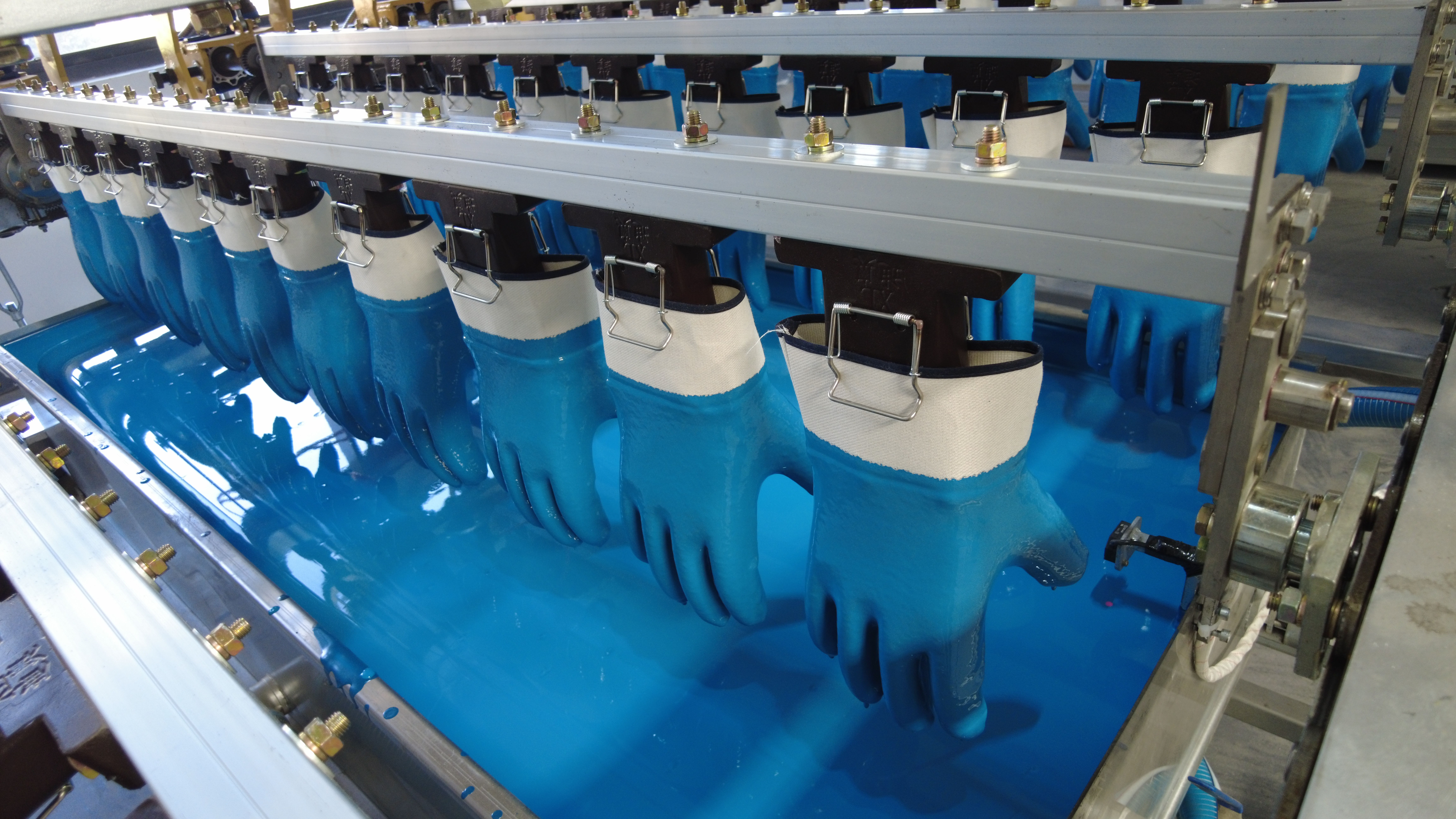 Industrial Glove Making Equipment CNC Controlled Gloves Production Machine
