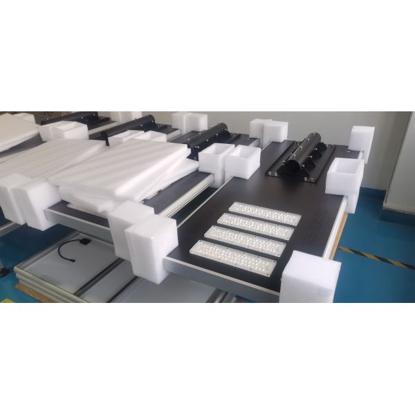 140° Lighting Integrated Solar Street Lighting 25.6v 32ah/48ah Battery Capacity