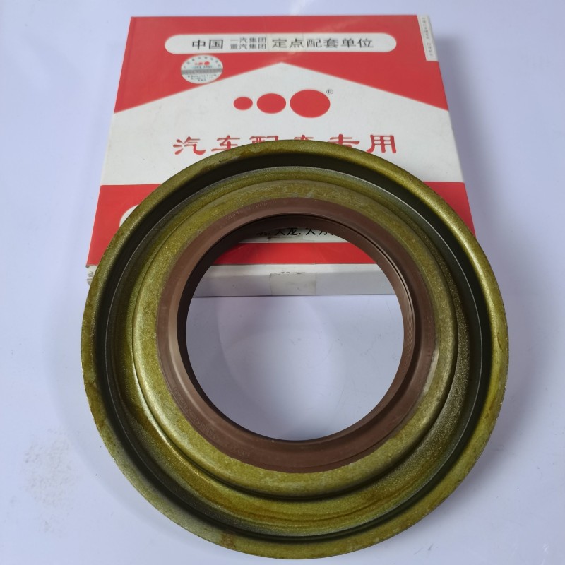 Manufacturer Wholesale Original Product FAW Truck Differential Oil 80*141*12/22