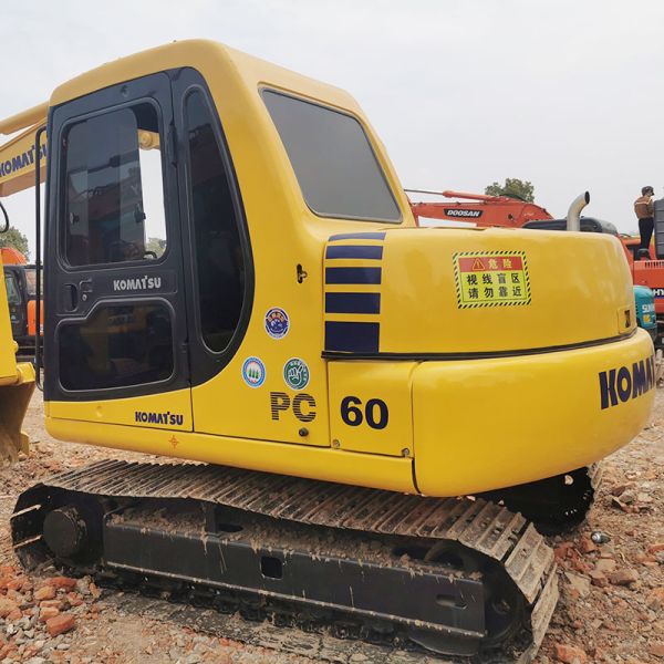 Used Track Komatsu 5t Excavator PC60-7 Hydraulic Crawler Digger