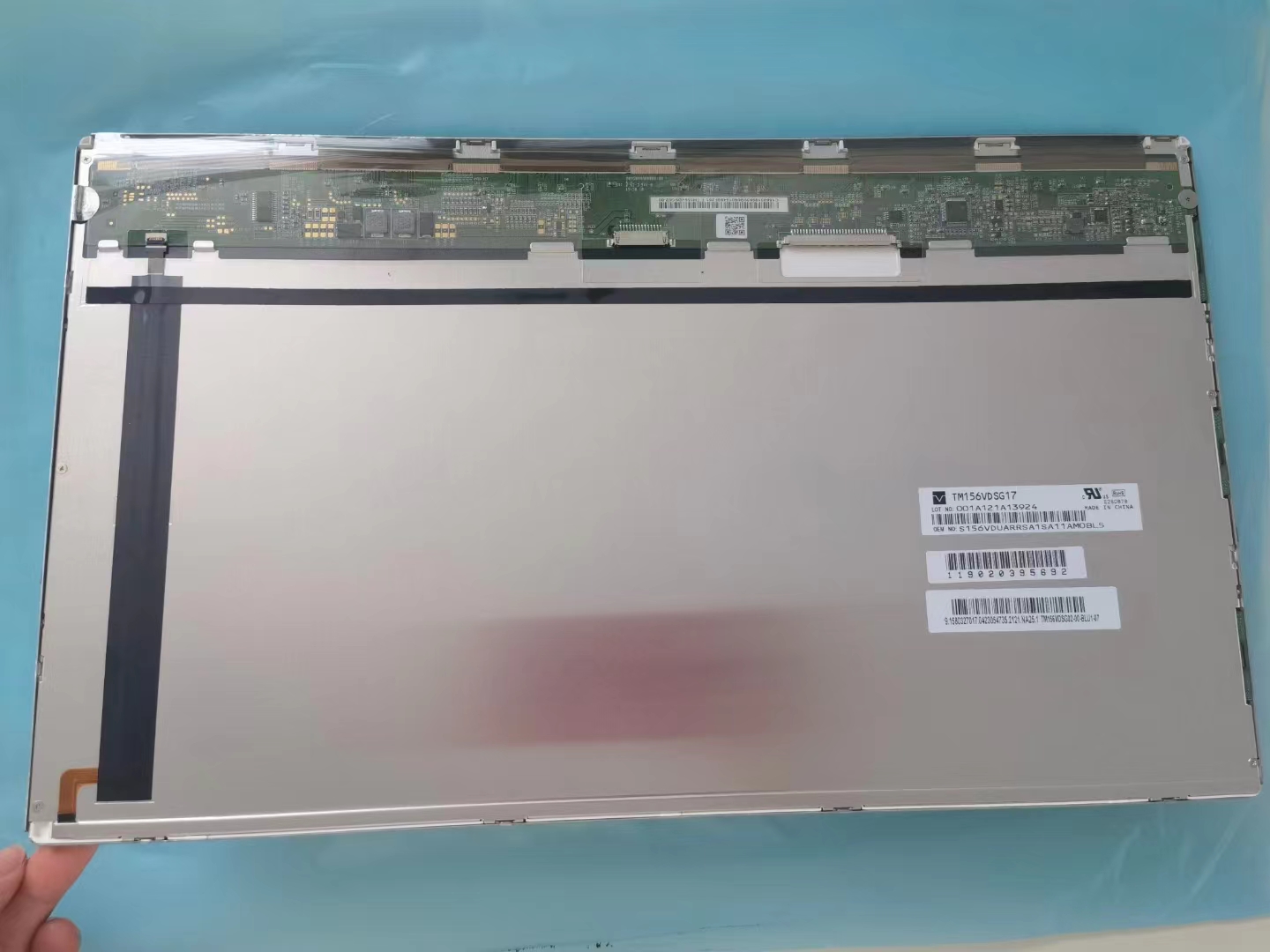 TIANMA 15.6 дюймовый промышленный LCD дисплей WXGA 141PPI 400cd/m2