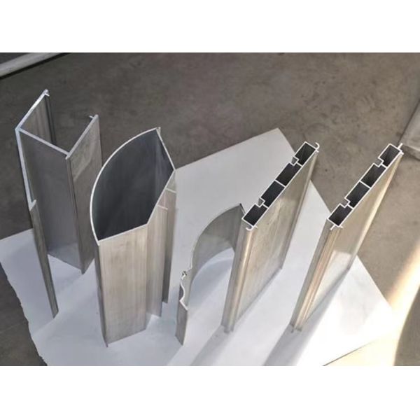 0.3T 5.85m Aluminum Extrusion Profiles LED Aluminum Heatsink Extrusion Profiles