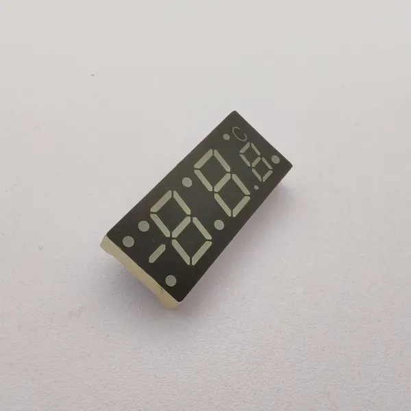 Ultra-Bright Blue 7-Segment Display for Temperature Measurement