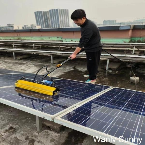 Solar Panel Cleaning High Pressure Washer with 7.5m Max Unfold Size and Water Fed Pole Kit