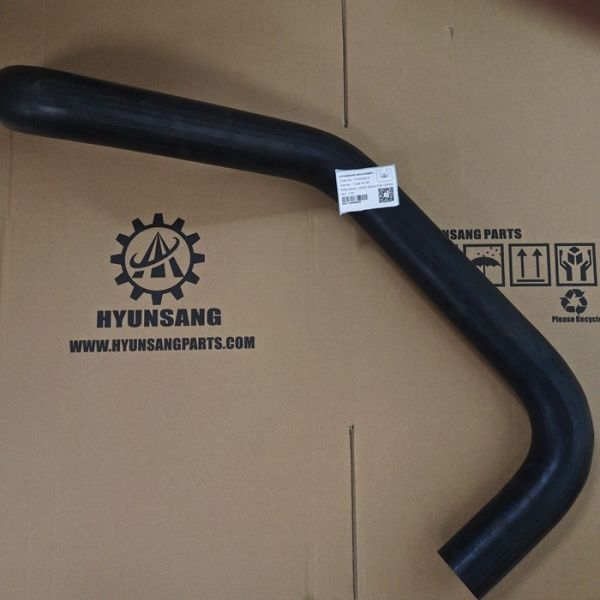 Excavator Parts Hose Radiator Upper 11QB-45120 For R480LC9S R520LC9S
