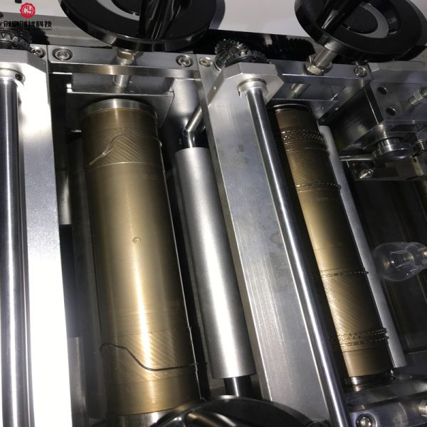 Automatically KF94 Mask Machine 4 Layer Fish Shaped Face Mask Maker Machine