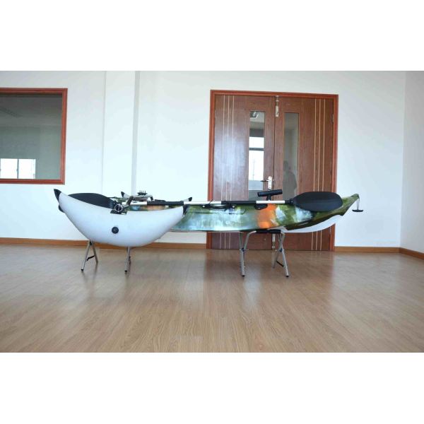 Рыбацкие лодки каяка ПЭ материальные, одно место каяка рыбной ловли соленой воды