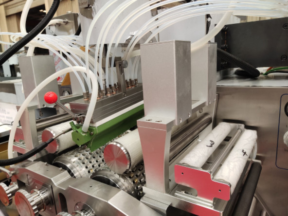 10 дюймовая коммерческая машина для изготовления мягкого геля для ухода за косметической кожей