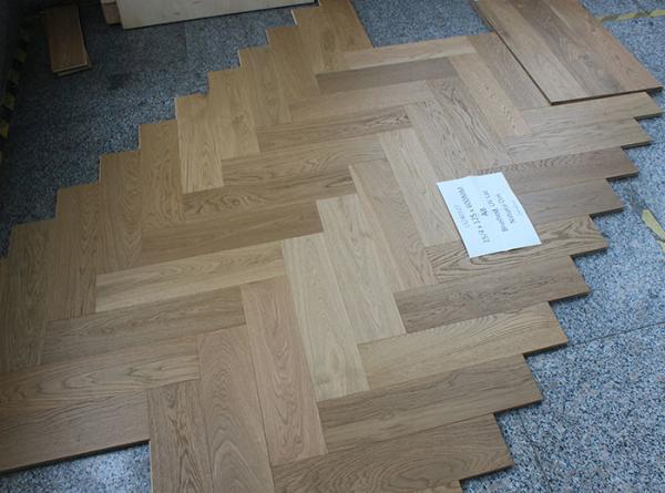 Prime Oak Herringbone Engineered Wood Flooring To Italy, Smoked