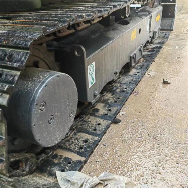 Venta de Shanghai Excavadora EC60D de 6 toneladas usada con válvula hidráulica original hecha en Corea