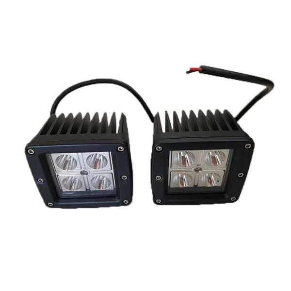 Черная передняя решетка для автомобиля Toyota Hilux Revo 2015-2018