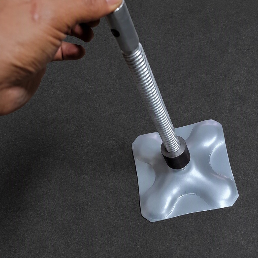 Q235 Steel Adjustable Screw Jack Leveling Foot with Galvanized X-Reinforced Base Plate for Truss Systems