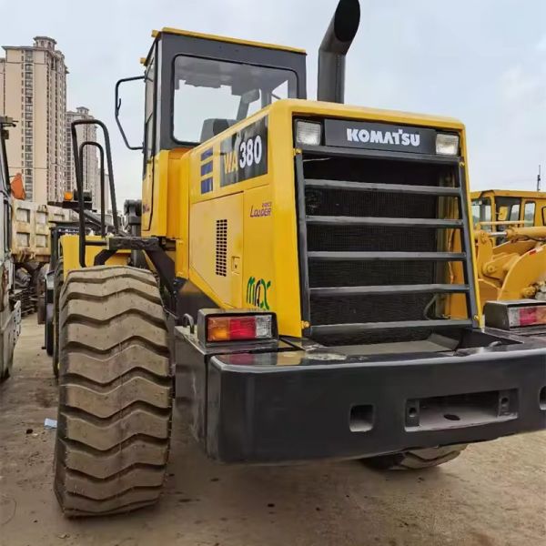 Komatsu WA380-3 Secondhand Loader with Komatsu SA6D114 Engine and Low Working Hours