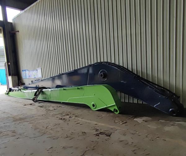 Personalização Disponível Excavadora de alta resistência Booms longos Excavadora de braço longo 25-28m Para XE370 SY550 Etc