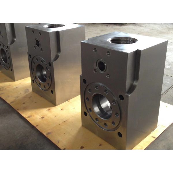 HONGHUA F1300/F1600 mud pump fluid end module