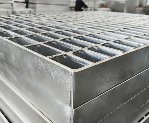 Galvanized Steel Grating 1000x6000mm for Car Wash Flooring and Industrial Platforms