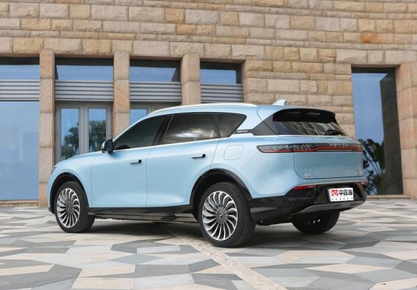 2021 Powerful New Adult Sedan Electric Cars Cheap Lantu FREE 2021 four-wheel drive extended range version