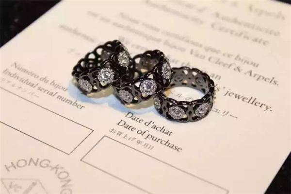 China Jewelry Factory  VVS Diamond Ring 18K White Gold Engagement Ring