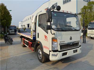 RHD White Wrecker Tow Trucks With Engine High Strength Welding Steel