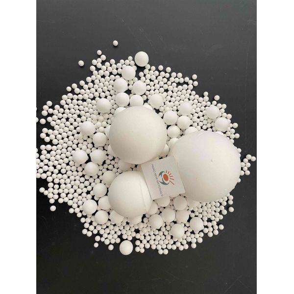 9 Dureza de Mohs Bolas cerámicas de aluminio de alta dureza 3.6-3.8 G/Cm3