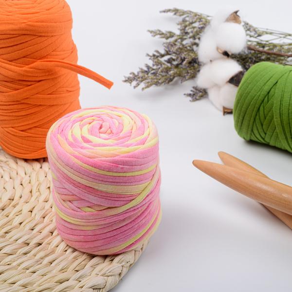 A camisa de T faz crochê o fio de lãs de confecção de malhas da viscose do fio para confecção de malhas do braço do Chenille