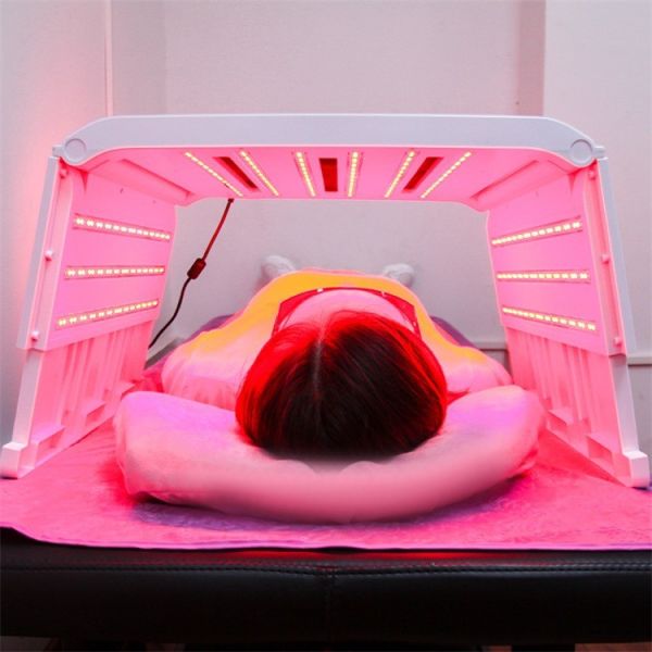 Прибор личной заботы терапией красного света машины терапией фотона СИД 7 цветов