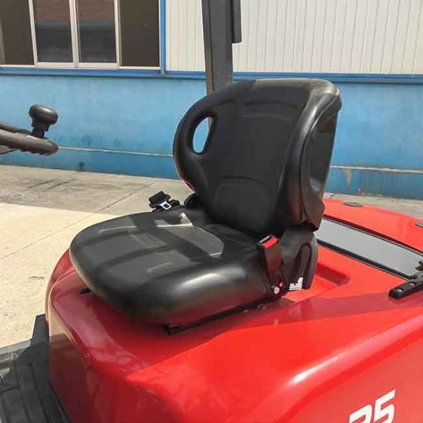 2500kgs 2.5T Diesel Forklift Truck Hydraulic Transmission Yanmar Engine