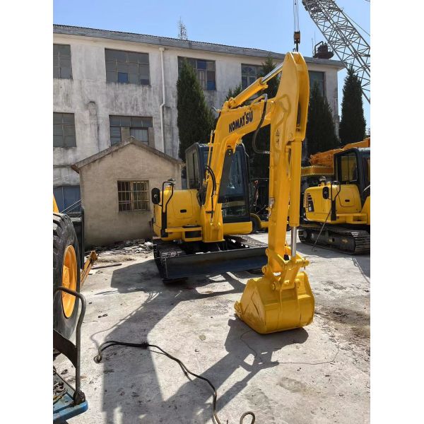 Low Working Hours Used Komatsu PC56 Mini Small Excavator for Construction Efficiency
