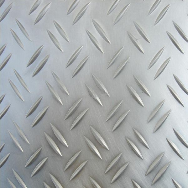 Hot Rolled Checkered Mild Steel Sheet Plate 600mm-1500mm