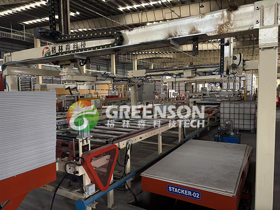 1300mm Effective Laminating Width Gypsum Ceiling Tile Production Line with 2-15m/min Adjustable Speed and PLC System Electric Control