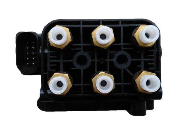 O ISO areja o bloco da válvula da suspensão para Audi Q7 Volkswagen Touareg 7P5 7L0698014